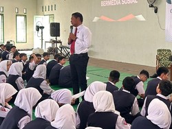 Satreskrim Trenggalek Ajak Pelajar Waspada Eksploitasi Seksual Daring