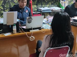 Gadis Muda Cianjur Ditangkap di Angkringan gegara Jual Barang Haram