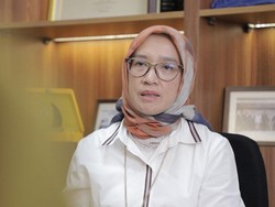 Jejak Karier Rini Widyantini, Men-PAN RB Perempuan Pertama di Indonesia