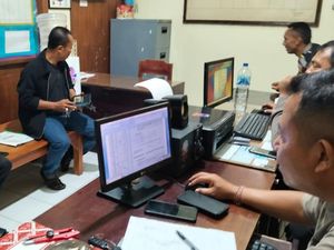 Gagal Menyalip Mobil, Pemotor di Jalan Denpasar-Singaraja Tewas Tertabrak Bus