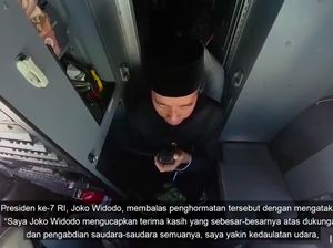 Momen Jokowi dan Pilot Jet Tempur Saling Hormat saat Perjalanan ke Solo Momen Jokowi dan Pilot Jet Tempur Saling Hormat saat Perjalanan ke Solo