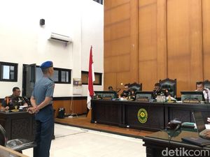 Momen Serda Adan Divonis Penjara Seumur Hidup di Kasus Pembunuhan Momen Serda Adan Divonis Penjara Seumur Hidup di Kasus Pembunuhan