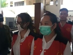 Respons Siskaeee Cs Divonis Penjara Setahun karena Kasus Film Porno Respons Siskaeee Cs Divonis Penjara Setahun karena Kasus Film Porno