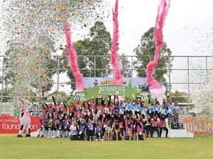 Timo Scheneumann Berharap Para Siswi Mau Masuk SSB