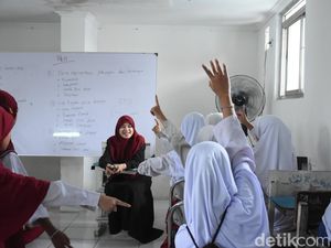 Menciptakan Generasi yang Berpikir Kritis Menciptakan Generasi yang Berpikir Kritis