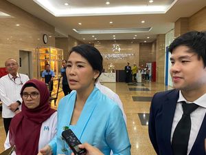 Veronica Tan Kenalkan Nicholas Sean ke Prabowo Saat Dilantik Jadi Wamen PPPA