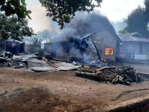 Bentrok Berdarah 2 Desa di Flores Timur, 2 Korban Tembakan Dioperasi Bentrok Berdarah 2 Desa di Flores Timur, 2 Korban Tembakan Dioperasi