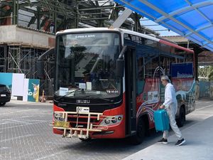 Trans Metro Dewata Setop Beroperasi, Niluh Djelantik-Robi Navicula Kecewa Trans Metro Dewata Setop Beroperasi, Niluh Djelantik-Robi Navicula Kecewa