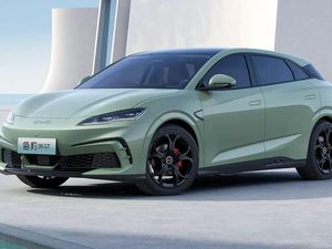 BYD Luncurkan Seal 06 GT, Harganya Mulai Rp 200 Jutaan