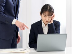 Kalender Jawa Kamis Wage 18 Desember 2025: Aral di Perjalanan