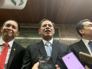 Menteri LH Ingin Evaluasi Pengelolaan hingga Setop Impor Sampah