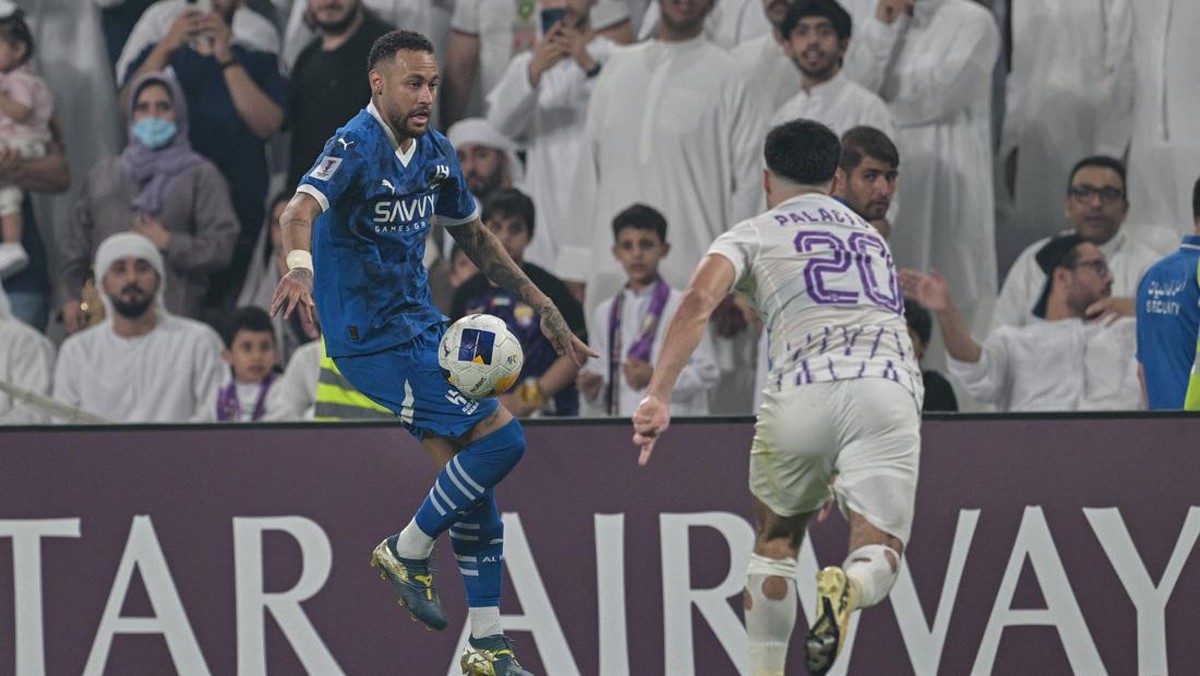 Aksi Neymar usai absen main selama 1 tahun. (Foto: Anadolu via Getty Images/Anadolu)