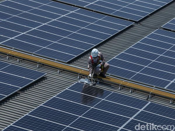 Mendorong Energi Terbarukan dengan Penggunaan Panel Surya