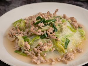 Resep Tumis Sawi Putih dan Ayam Cincang yang Renyah Segar