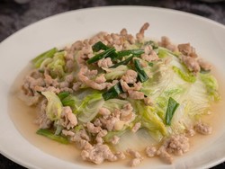 Resep Tumis Sawi Putih dan Ayam Cincang yang Renyah Segar