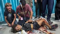 Suasana RS Kamal Adwan di Gaza Utara yang Penuh Pasien