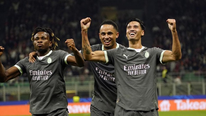 MILAN, ITALY - OCTOBER 22:  Tijjani Reijnders of AC Milan celebrates his second goal during the UEFA Champions League 2024/25 League Phase MD3 match between AC Milan and Club Brugge KV at Stadio San Siro on October 22, 2024 in Milan, Italy. (Photo by Pier Marco Tacca/Getty Images)