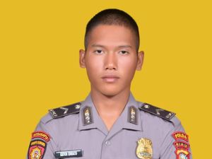 Bripda Kevin Tewas Usai Ditabrak Mobil saat Naik Motor di Jalanan Inhu