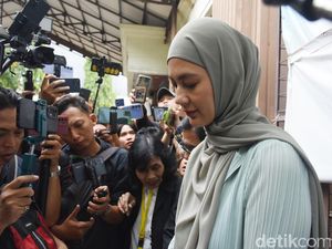Paula Verhouven Bantah Kabar Pengkhianatan, Minta Maaf pada Anak-anaknya