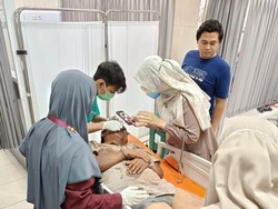 Maling Motor Bonyok Dihajar Saat Aksinya Kepergok Warga Lamongan