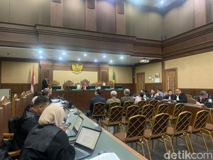 Video: 2 Bos Smelter Swasta Dituntut 8 dan 14 Tahun Bui di Kasus Korupsi Timah Video: 2 Bos Smelter Swasta Dituntut 8 dan 14 Tahun Bui di Kasus Korupsi Timah