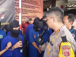 Demi Duit Tambahan, Eno Nyambi Edarkan Sabu di Cimahi-KBB