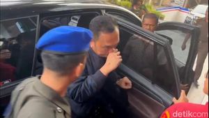 Potret 3 Hakim PN Surabaya Terjaring OTT Tiba di Kejati Jatim