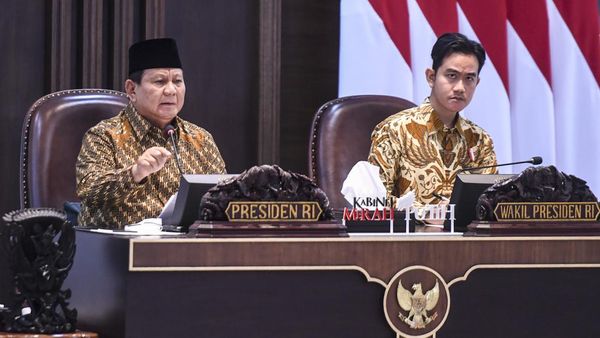 Potret Prabowo-Gibran Gelar Sidang Kabinet Perdana