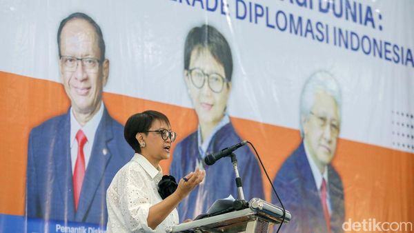 Retno Marsudi Bahas Diplomasi Pancasila Bagi Dunia di Kampus