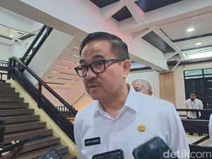 Pelantikan Andi Zulkifly Jadi Sekda Makassar Tunggu Rekomendasi Gubernur Pelantikan Andi Zulkifly Jadi Sekda Makassar Tunggu Rekomendasi Gubernur
