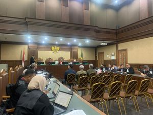 Harvey Moeis Ngaku Terima Duit Tanpa Tanda Terima, Hakim: Banyak Loh Uangnya