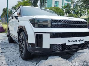 Pajak Tahunan Hyundai Santa Fe yang Harganya Nyaris Rp 900 Juta Pajak Tahunan Hyundai Santa Fe yang Harganya Nyaris Rp 900 Juta