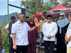 Resmikan BTS di Sungai Patai, Andre Rosiade: Kami Tidak Omon-omon