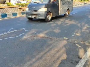 Biker Perempuan Tewas Tabrak Pikap di Kota Pasuruan Biker Perempuan Tewas Tabrak Pikap di Kota Pasuruan