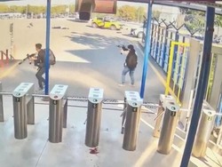 Detik-detik Mengerikan Teroris Serbu Markas Perusahaan Dirgantara Turki