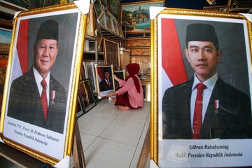 Foto Presiden Prabowo-Wapres Gibran Laris Manis