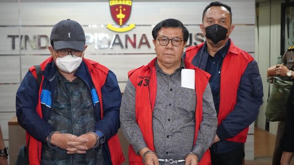 Potret Trio Hakim Pembebas Ronald Tanur dengan Tangan Terborgol