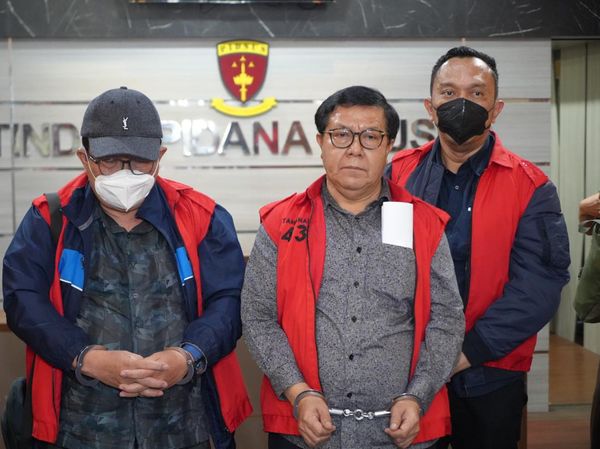 Potret Trio Hakim Pembebas Ronald Tanur dengan Tangan Terborgol