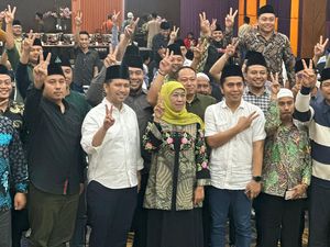 Brigade Bunda yang Kadernya Berisi Para Gus Dukung Khofifah-Emil