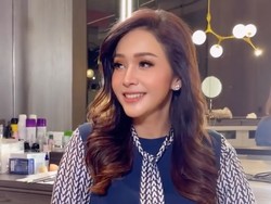 Maia Estianty Jawab Spekulasi Tak Hadir di Pernikahan Al Ghazali