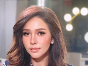 7 Foto Maia Estianty Tampil Manglingi Dengan Gaya Makeup Berbeda, Bak Oplas