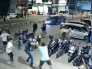 Tersinggung gegara Dilihat, Remaja Tusuk Pengunjung Warung Makan di Makassar Tersinggung gegara Dilihat, Remaja Tusuk Pengunjung Warung Makan di Makassar