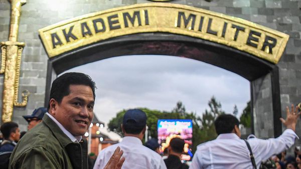 Momen Menteri Kabinet Merah Putih Tiba di Akmil Magelang