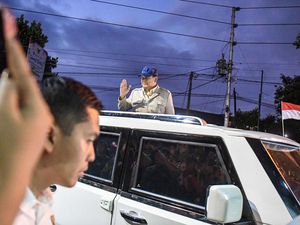 Cerita Prabowo Kena Rembesan Air Hujan Saat Naik Maung, tapi Tetap Setia