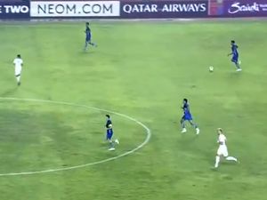 Persib Tertinggal 2-0 dari Lion City Sailors di Babak Pertama Persib Tertinggal 2-0 dari Lion City Sailors di Babak Pertama