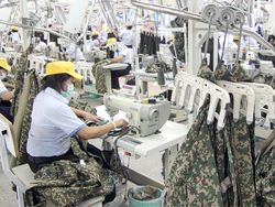Buktikan Tak Ada PHK, Wamenaker Bakal Cek Pabrik Sritex