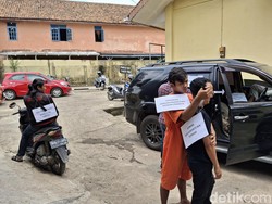 Kala Ferdian Reka Ulang Tusuk Leher Sopir Truk gegara Uang Rp 50 Ribu