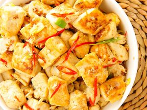 Resep Tahu Tumis Bawang Putih dan Cabe yang Gurih Enak Resep Tahu Tumis Bawang Putih dan Cabe yang Gurih Enak