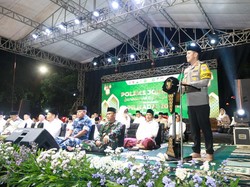 Ribuan Orang di Jombang Berselawat untuk Pilkada Aman