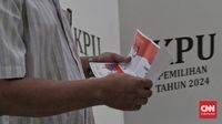 KRL Anjlok di Kampung Bandan, 50 Penumpang Dievakuasi